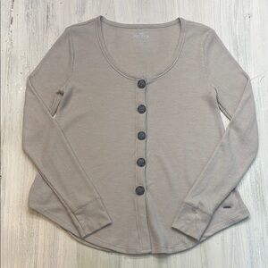 Hollister Light Gray/Cream Waffle Button-Down Shirt Sz S